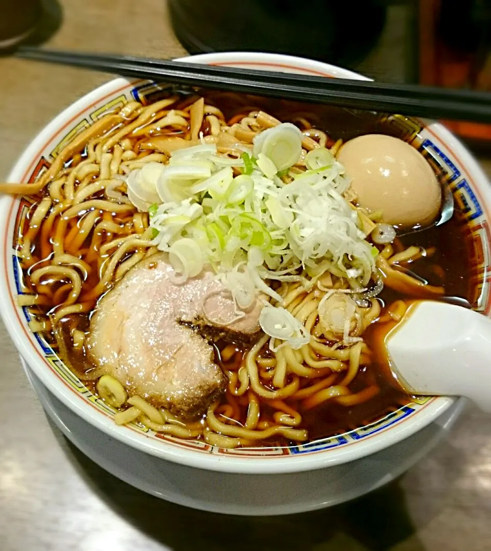 Snapdishの料理写真:大井町・丸 中華そば🍜|りくれんさん