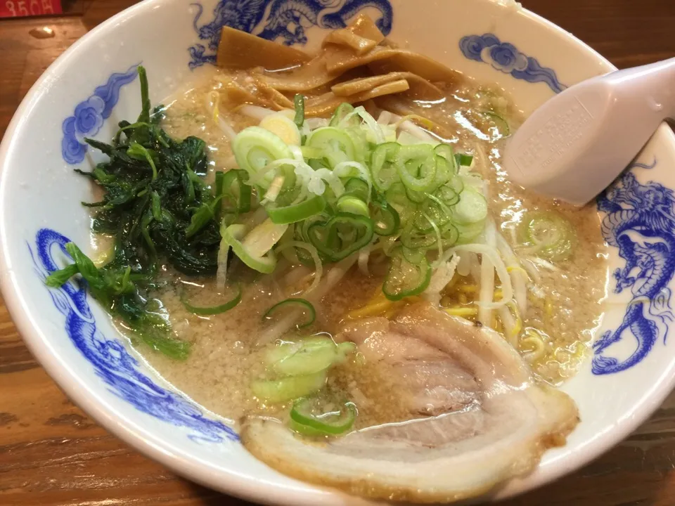 麺屋 亥龍  醤油ラーメン|popzappaさん