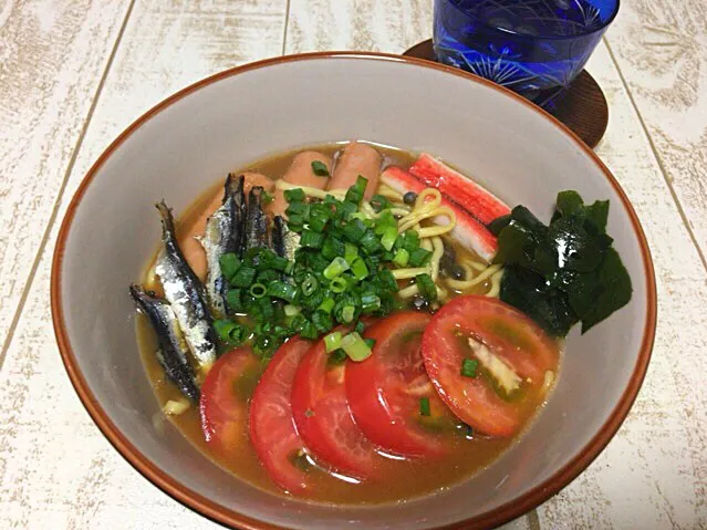 今日の男飯(＞人＜;)夜食バージョン♬
トマト味噌ラーメン♬|ひーちゃんさん