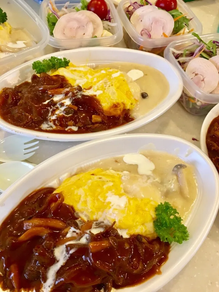 オムストロガノフとシチューの
ハーフ&ハーフ弁当|大久保 掬恵さん