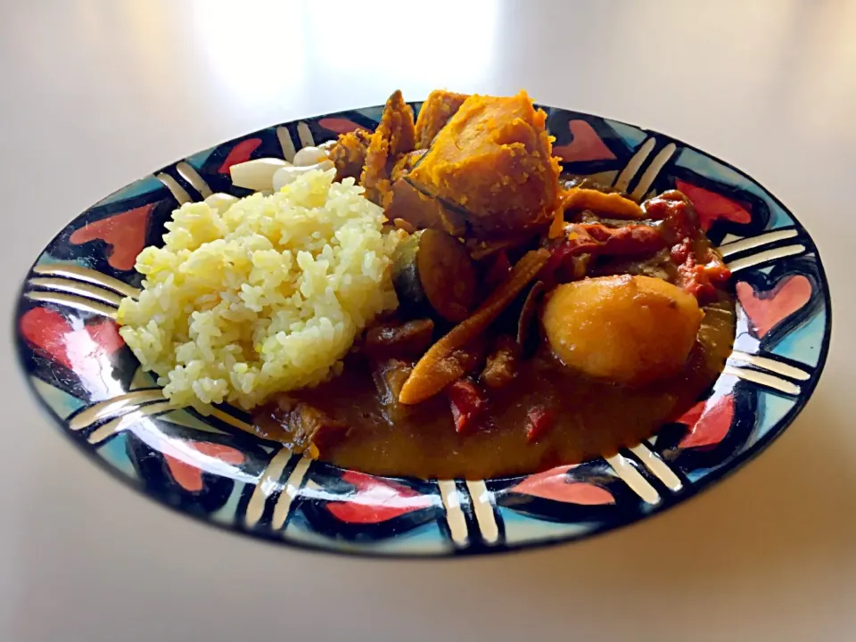 紅花ライスと豚なんこつカレー|くらむぼんさん