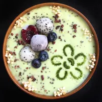 Snapdishの料理写真:Matcha smoothie bowl