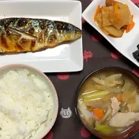 Snapdishの料理写真:シンプル和食と豚汁|ゆみっこのお豆さんさん