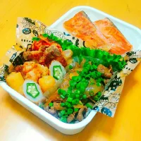 Snapdishの料理写真:Ｗ鮭！旦那弁当♡|K♡mamaさん