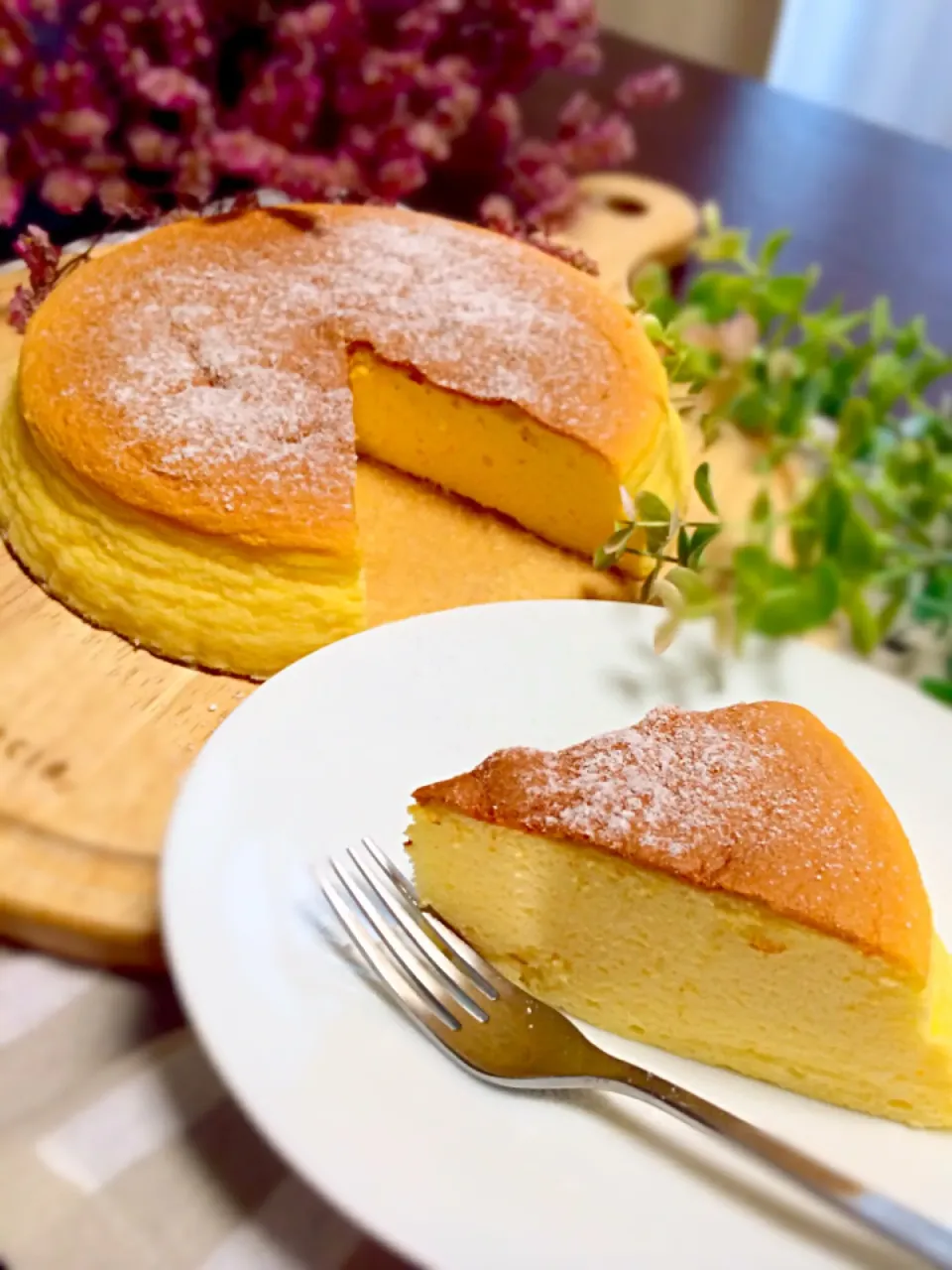 Snapdishの料理写真:ハロウィン☆材料３つスフレチーズケーキ by to*|るん♪さん