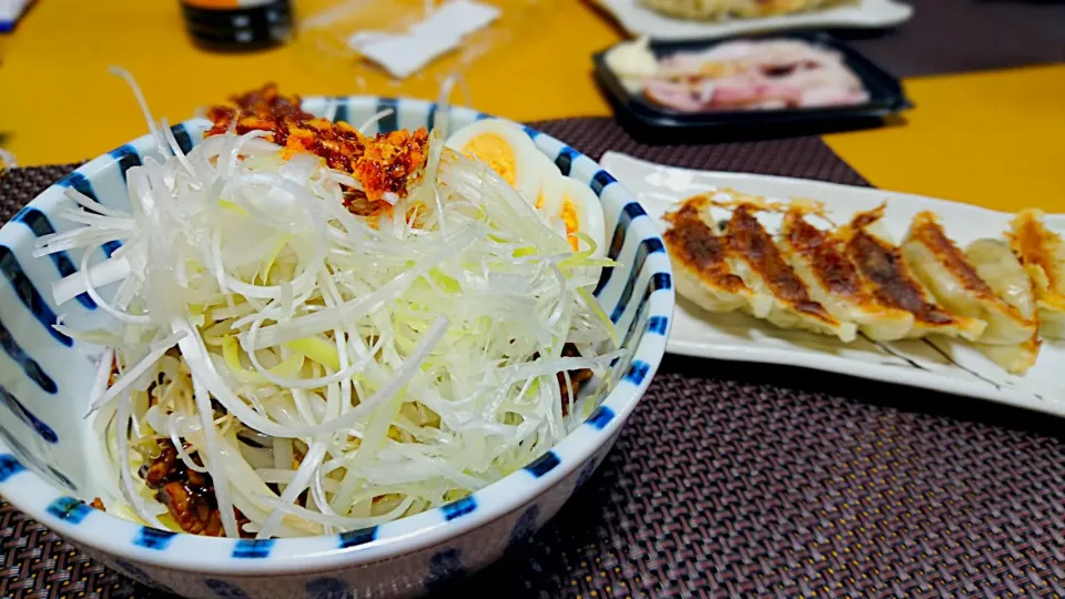 山盛りネギのじゃーじゃー麺|ちかぴょんさん