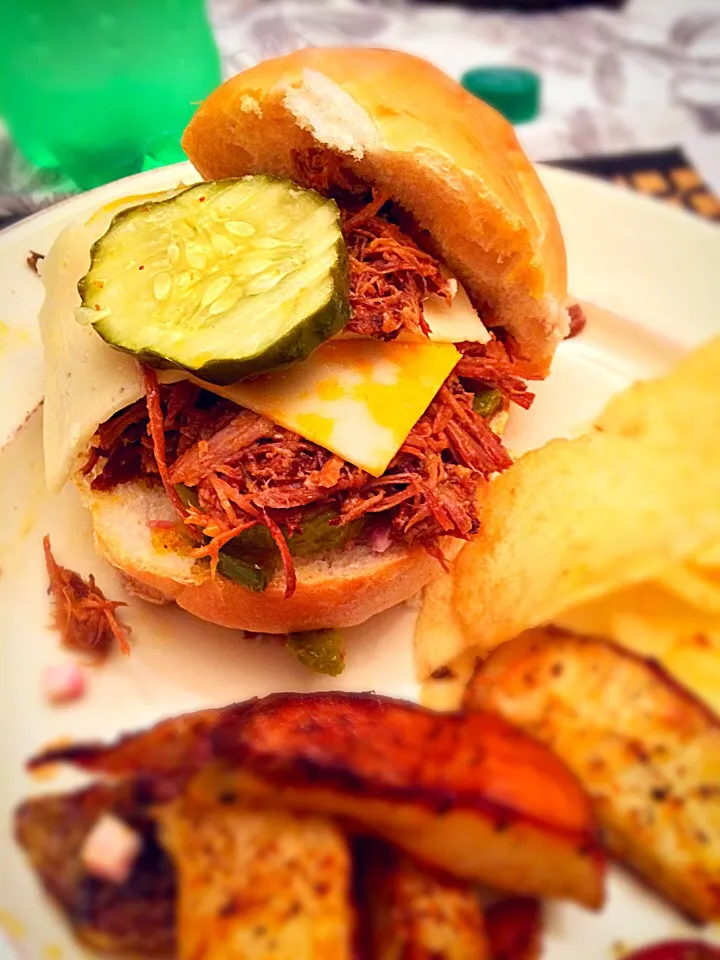 Snapdishの料理写真:Pulled Pork|Sam Sinzさん