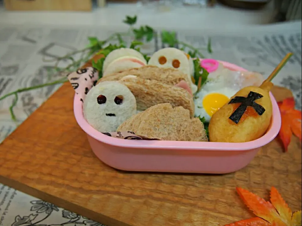 Snapdishの料理写真:#幼稚園弁当 #サンドイッチ #ハロウィン|yunyunさん