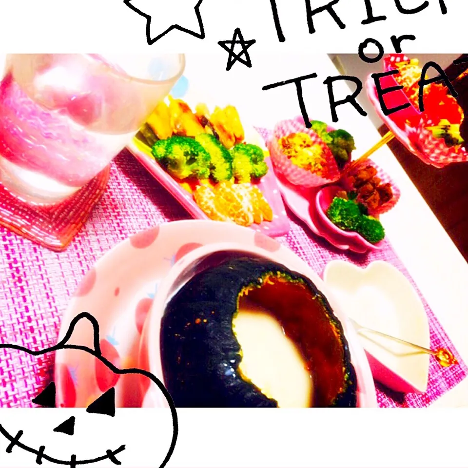 . 🧀🎃🍽*. . #生姜と大蒜の豆乳チーズフォンデュ #鮭と豆腐のサクサク焼き #おから納豆卵焼き . 坊ちゃん南瓜がやっとスーパーに出た ので購入😊！皮ごと食べれます😁！ . 結構yummy (実は少し失敗 😂|おふみさん