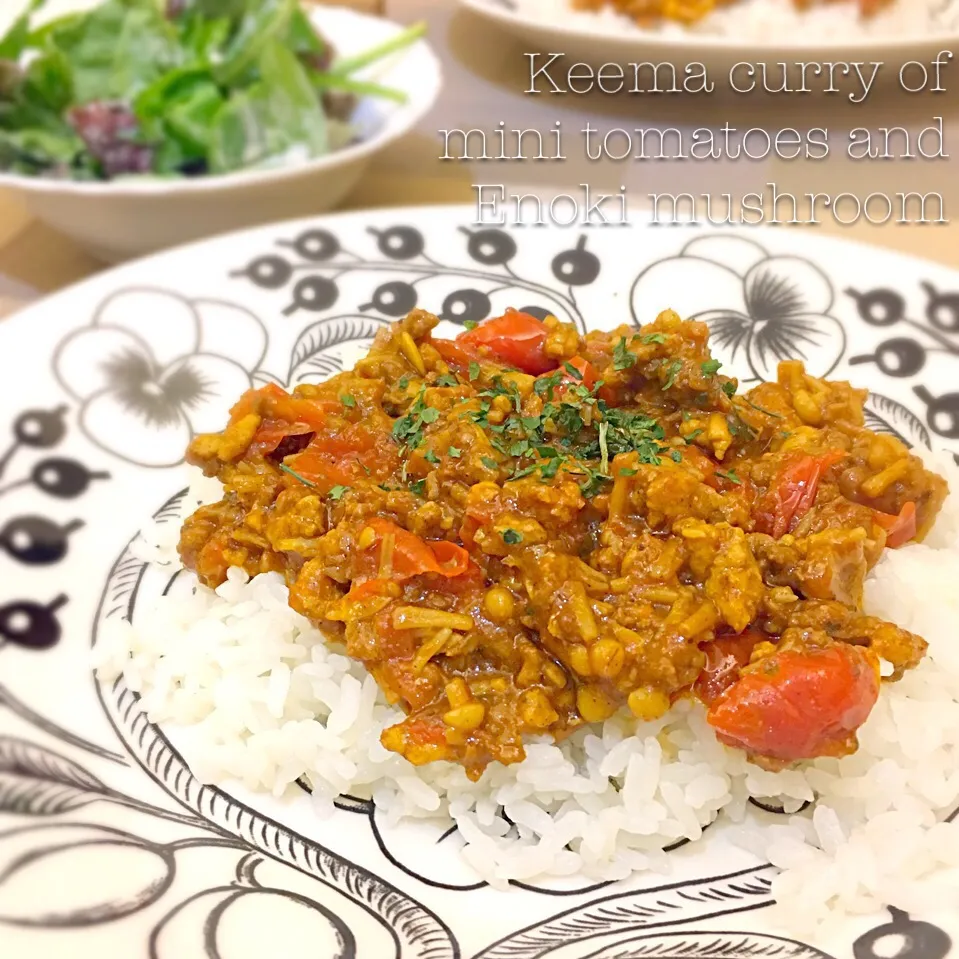 真希ちゃんのミニトマトとエノキのキーマカレー👳♡|Mayさん