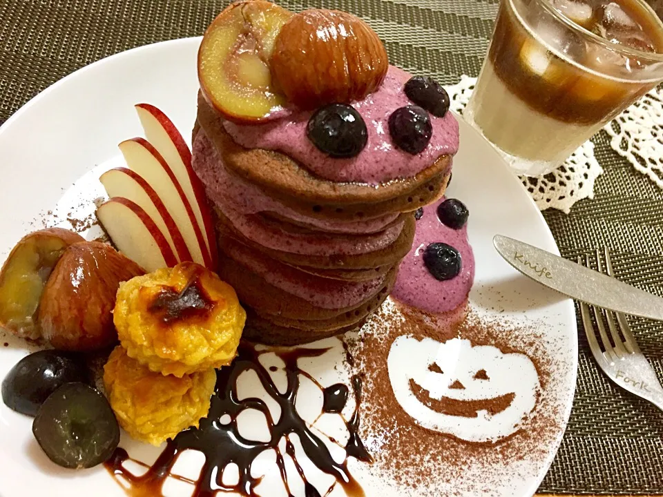 Snapdishの料理写真:娘の手作りパンケーキ  第21弾 〜ハロウィンパンケーキ🎃〜|あつみんさん