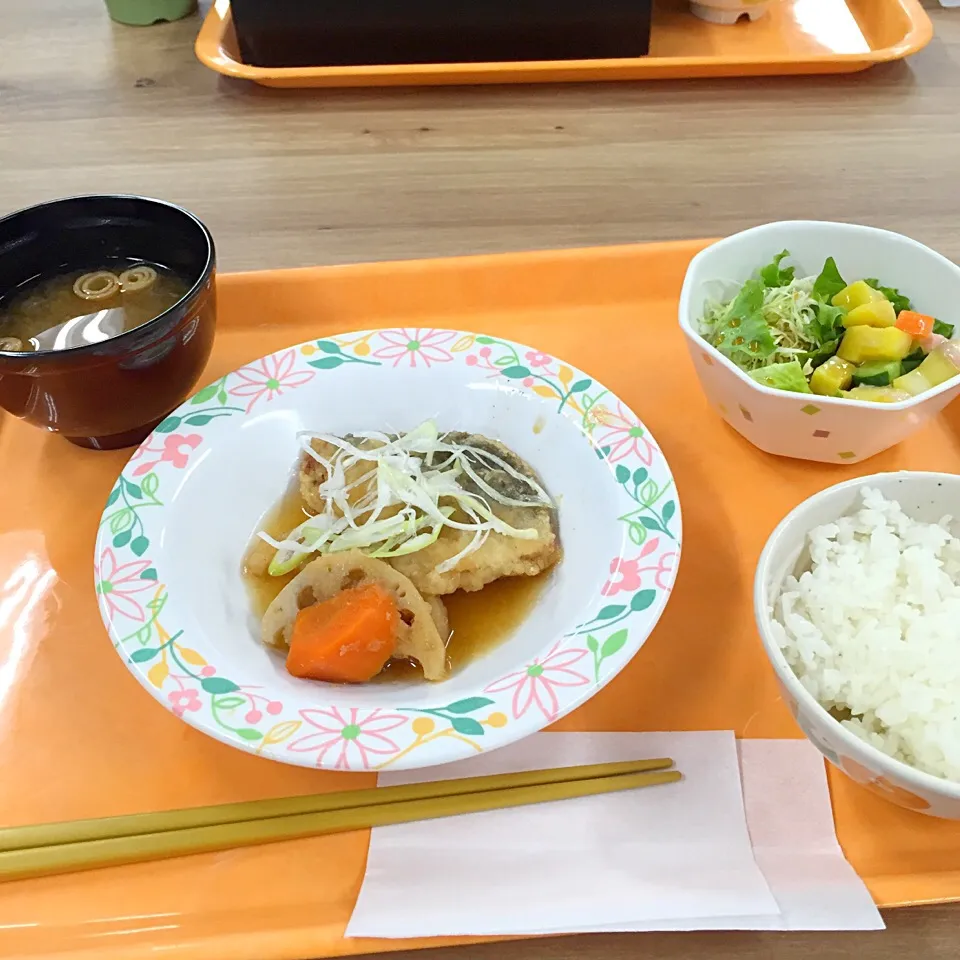 Snapdishの料理写真:ヘルシーランチ*\(^o^)/*|すかラインさん