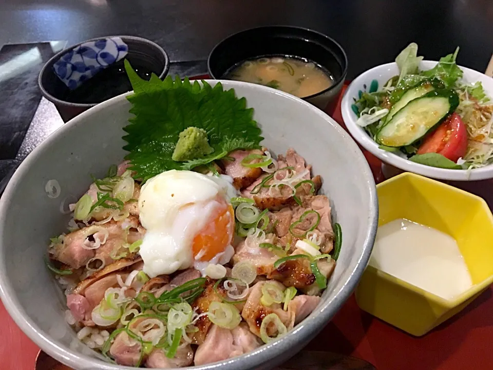 2016あまくさ丼丼フェア#06
大王ステーキ丼@海鮮問屋|神力屋 火酒さん