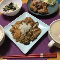 Snapdishの料理写真:秋鮭ときのこのおろし煮。
テレビをみて、真似して作ってみました(o^^o)|大福ママさん