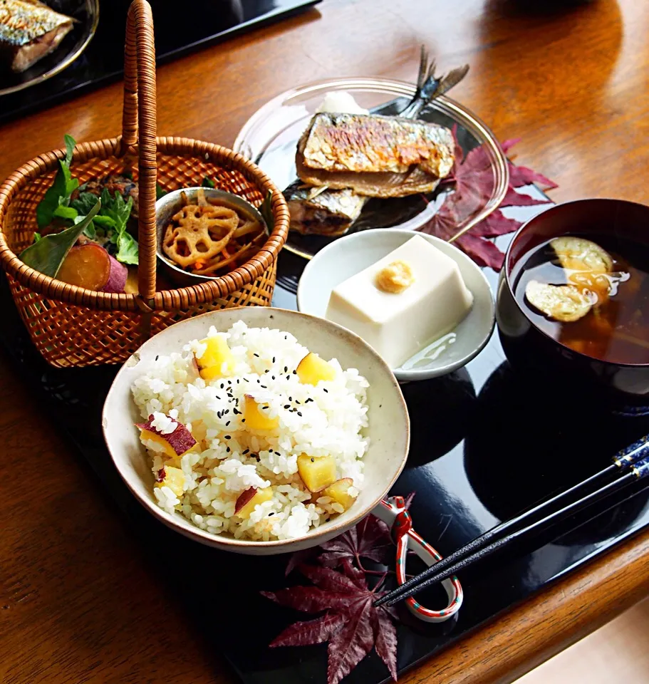 秋を感じる朝ごはん🍁|まあさん