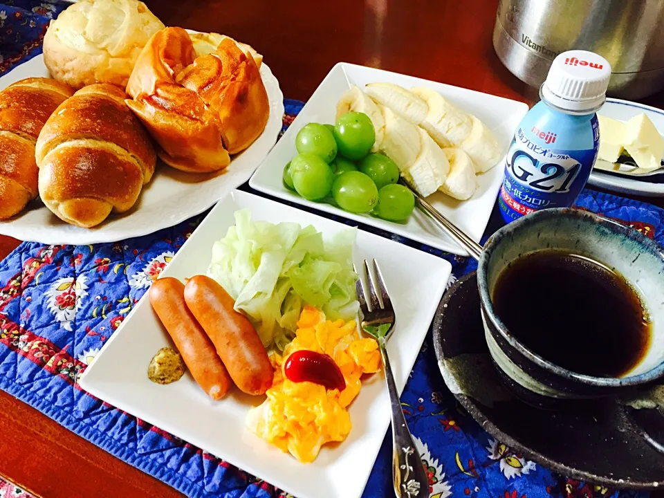 秋晴れの朝☀️    ゆったり〜朝食🍴☕️🍞
香り立つCoffee共に|ｋｚｓｙｋさん