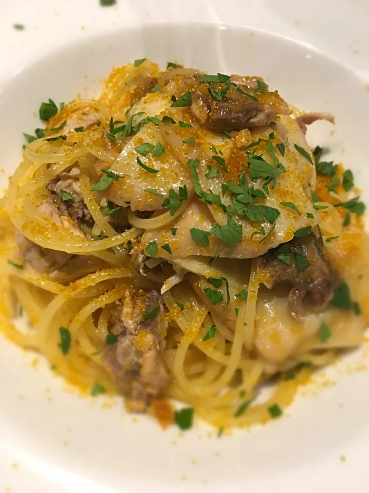 秋刀魚と鮑茸、カラスミのスパゲティ|あたたたさん