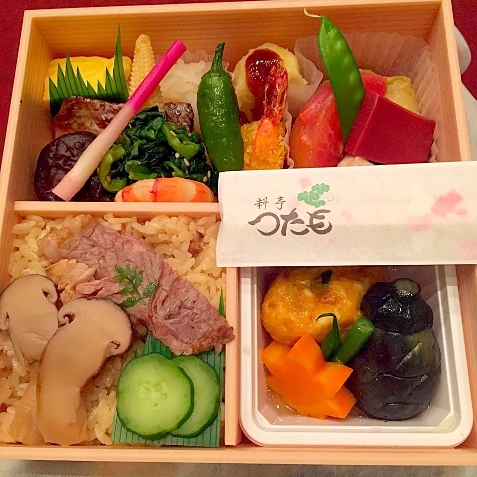 Snapdishの料理写真:歌舞伎の観劇弁当〜(*⁰▿⁰*)|Seikoさん