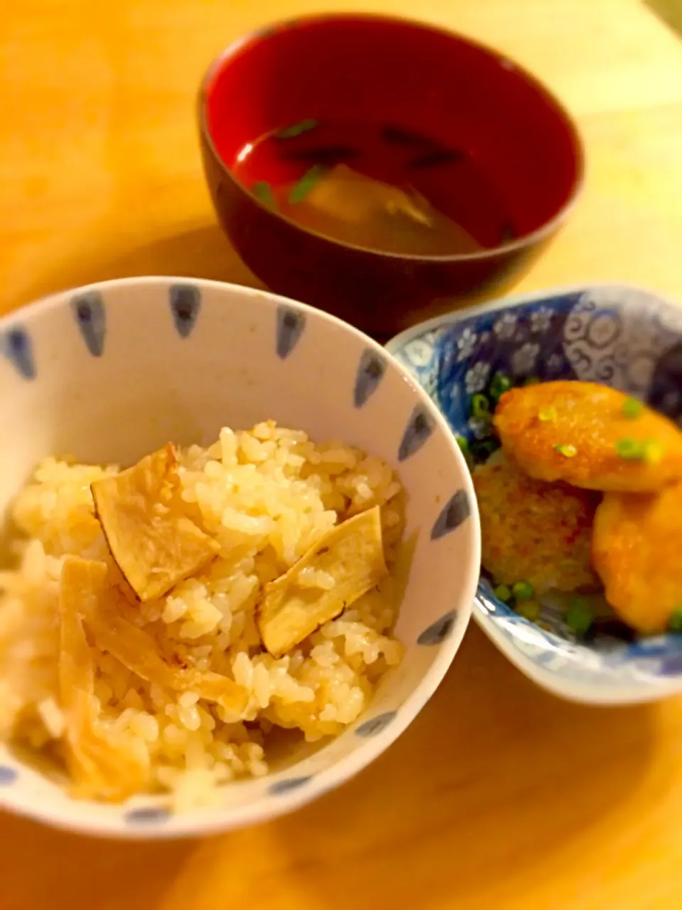 松茸ご飯、お吸い物、レンコン餠|Mayuko kitagawaさん