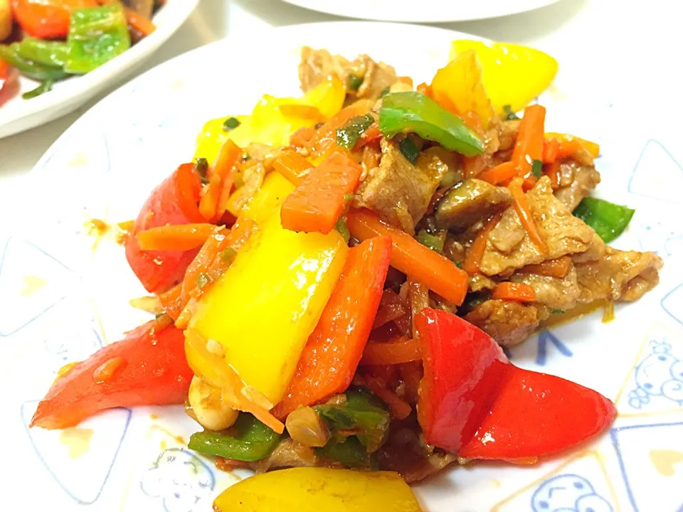 パプリカと豚肉の甜麺醤炒め。|pepiさん