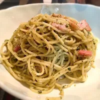 Snapdishの料理写真:バジルとベーコンのパスタ|yomechanさん