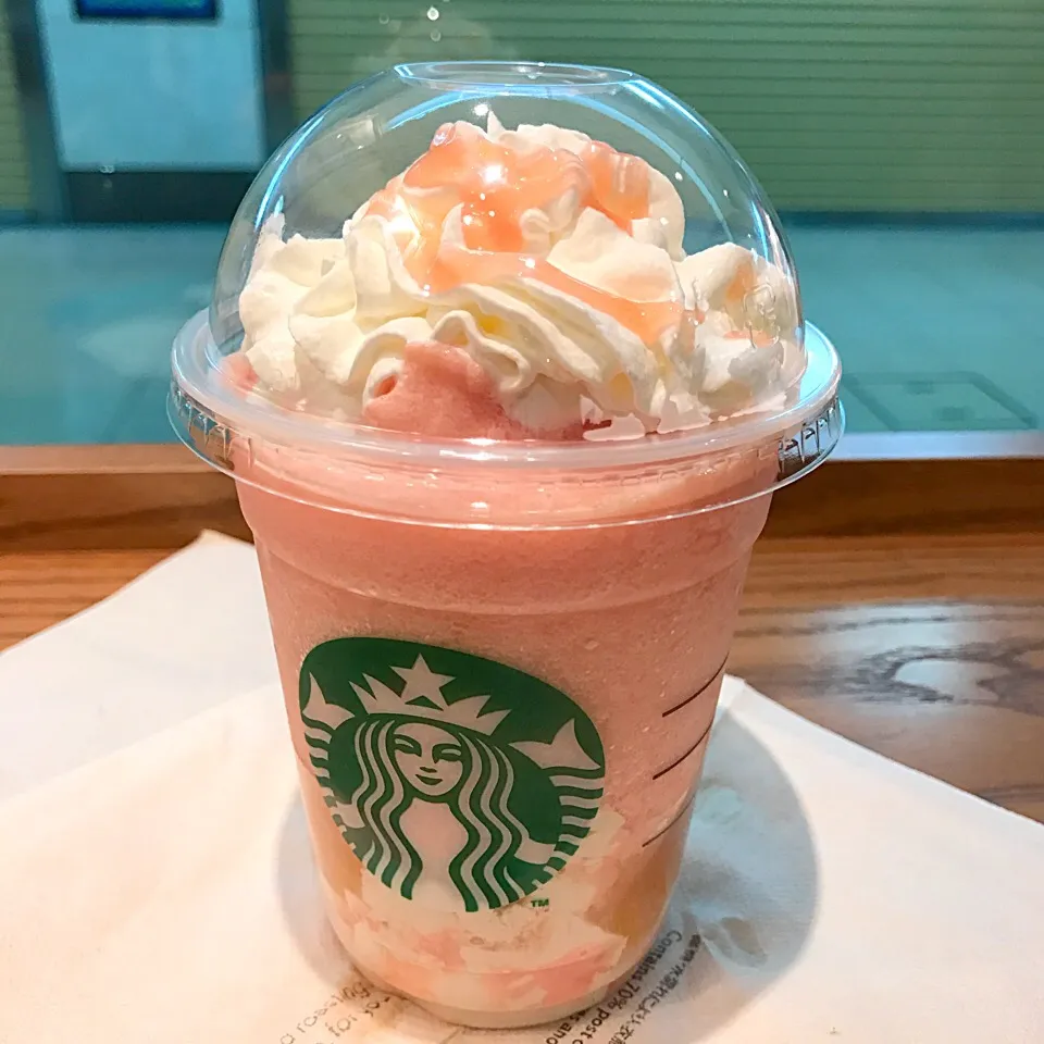 ネクタリンピーチクリームフラペチーノ(◍•ڡ•◍)❤|いつみさん