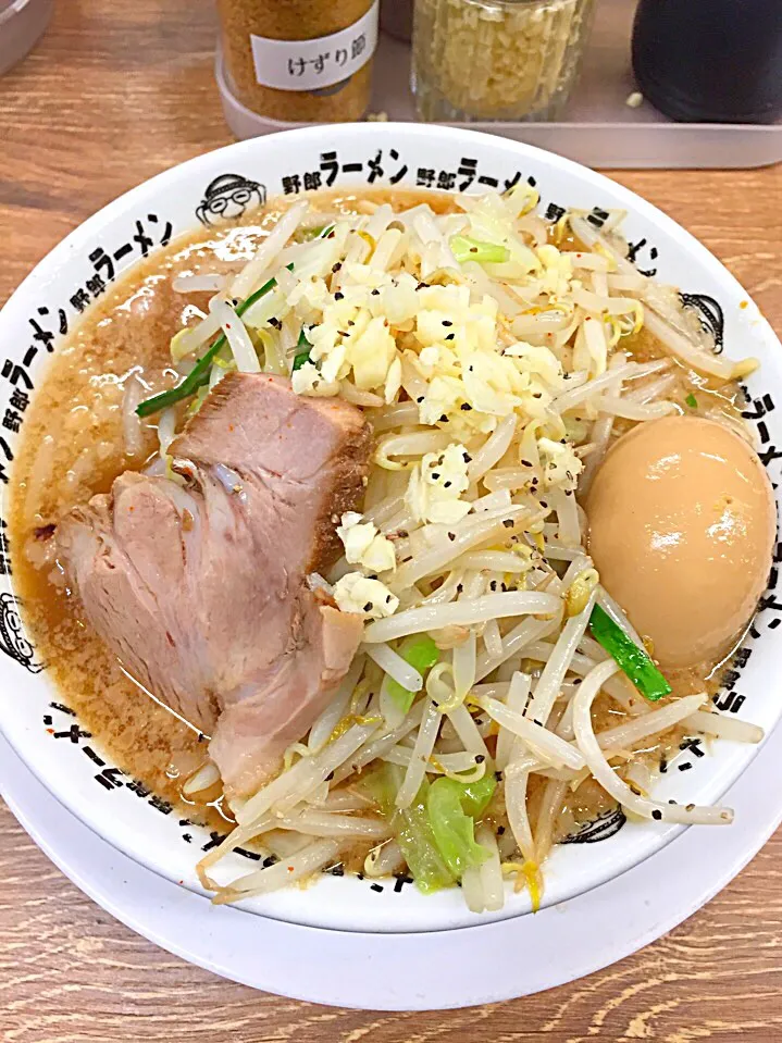 Snapdishの料理写真:野郎ラーメン
味玉のせ|Noriyuki Saitoさん