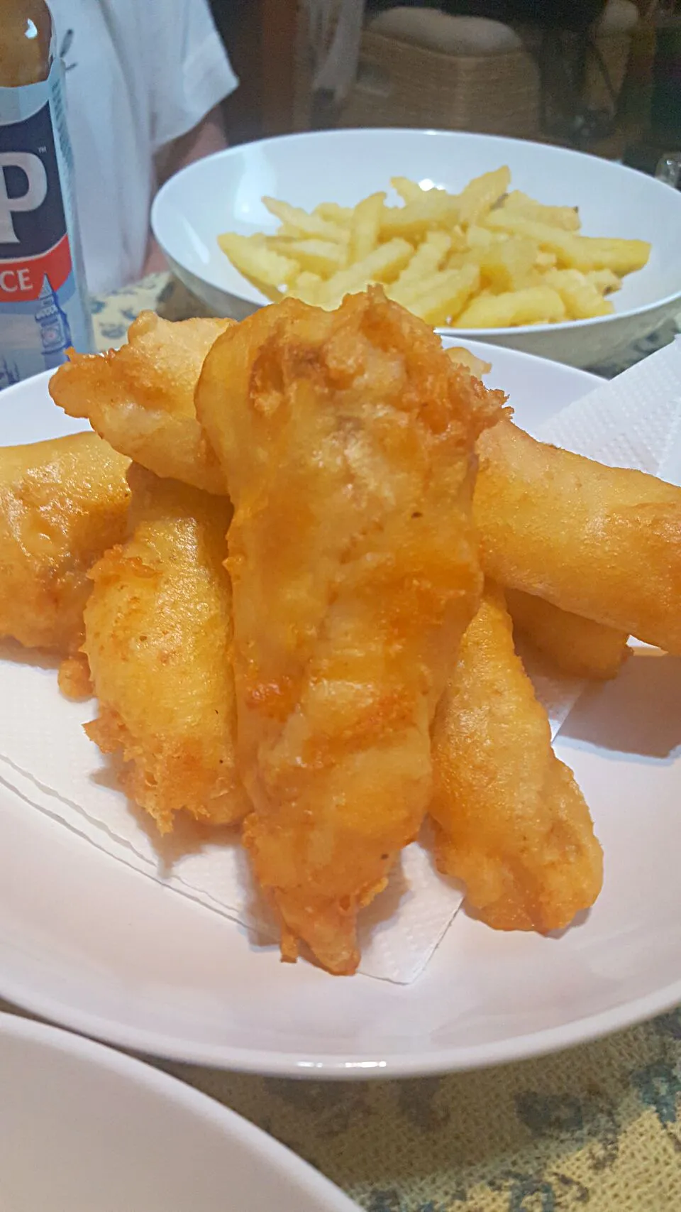 Home Made Fresh Yeast Battered Fish Fillets & Chips|Emanuel Hayashiさん