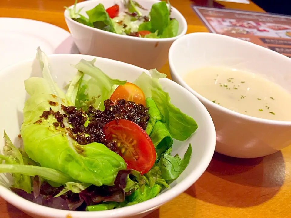 Salad & mushroom soup|Sky Blueさん