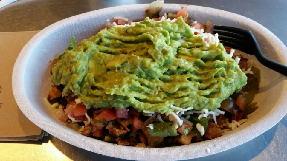 Snapdishの料理写真:Chipotle for lunch|Karen Shipeさん