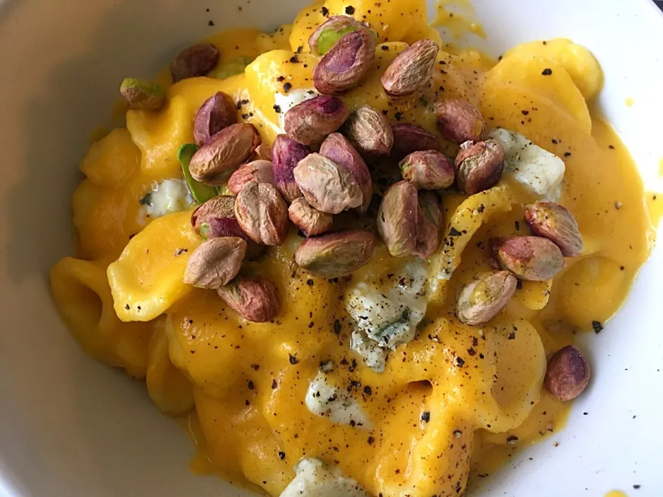 Orecchiette with butternut squash cream, blue cheese and pistaccio|Guillermoさん