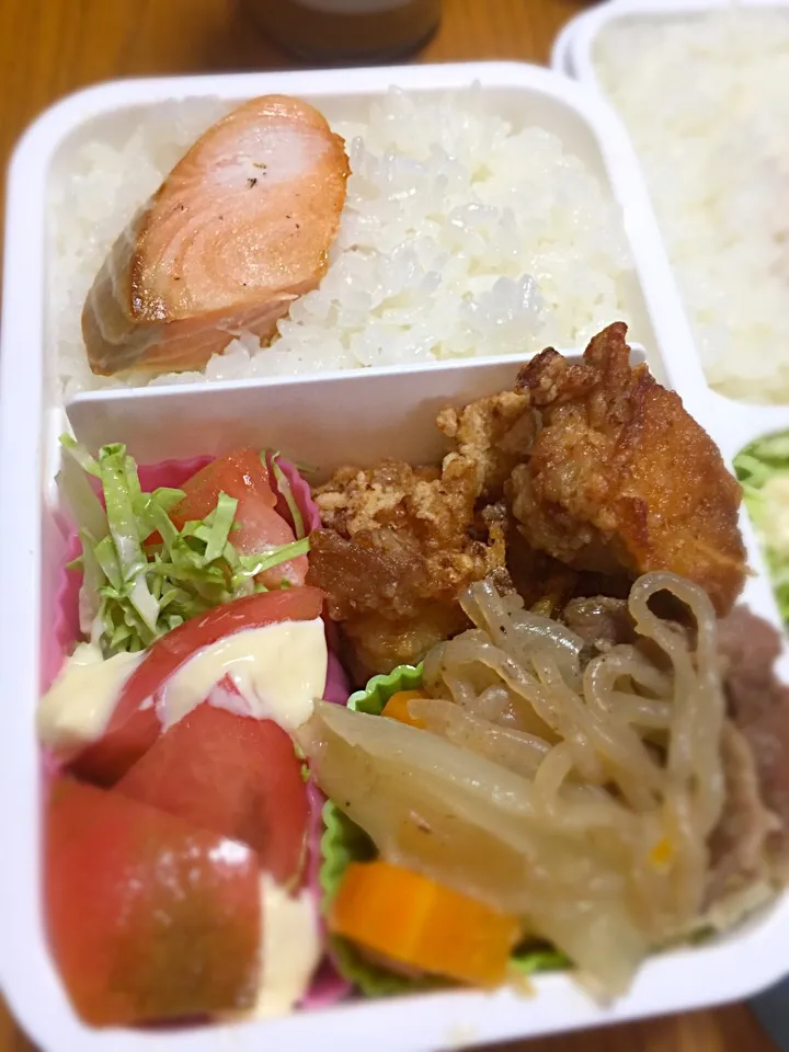 10月25日弁当🍱 唐揚げ.肉じゃが(ง •̀_•́)ง|かよっぺさん