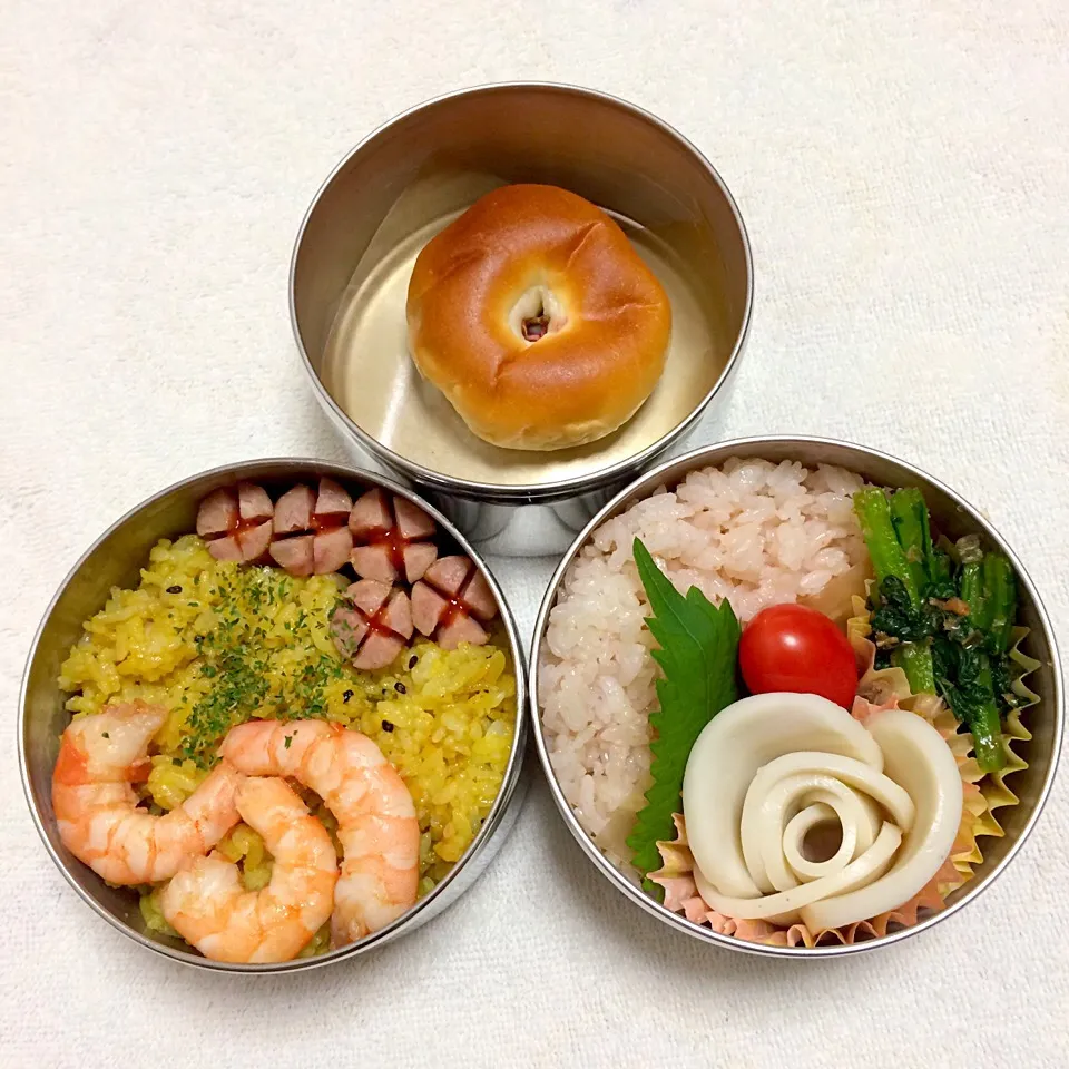 カレー味ご飯
ウインナーソテー
エビのケチャップ和え

梅しそご飯
かまぼこのサッと煮
小松菜のおかか和え
プチトマト

木村屋 あんぱん 桜|Juneさん