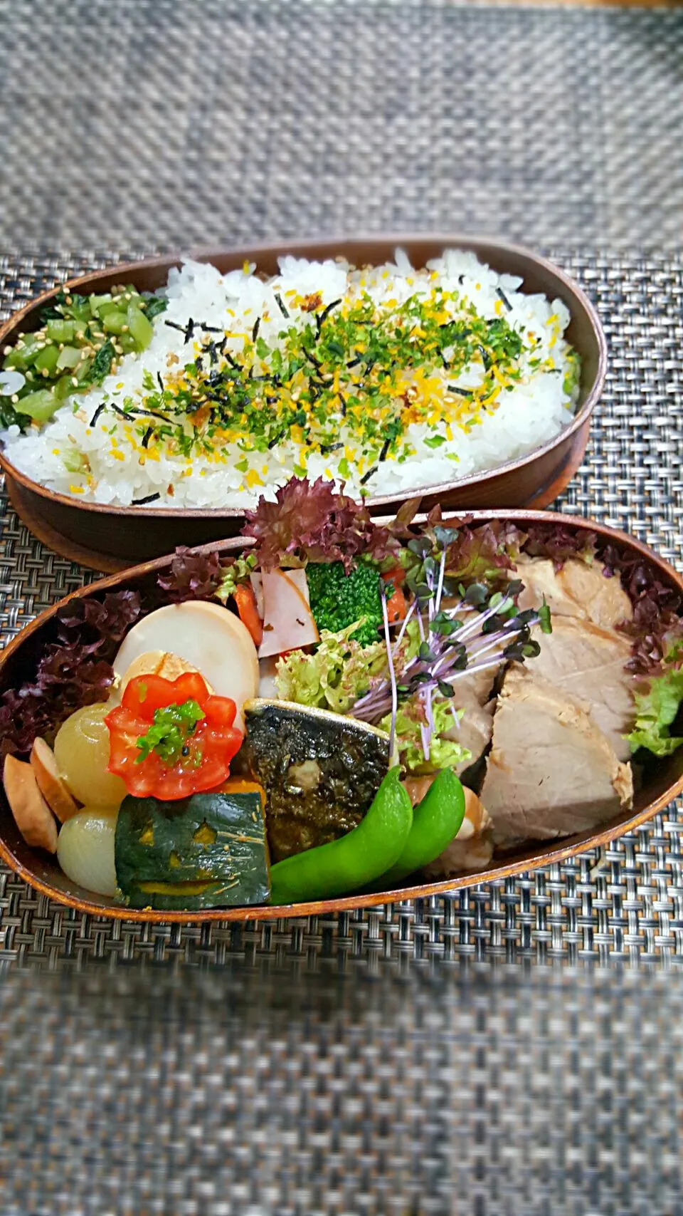 今日のお弁当🎵　煮豚だよー柔らか～～🐷🐷|クッキングオヤジさん