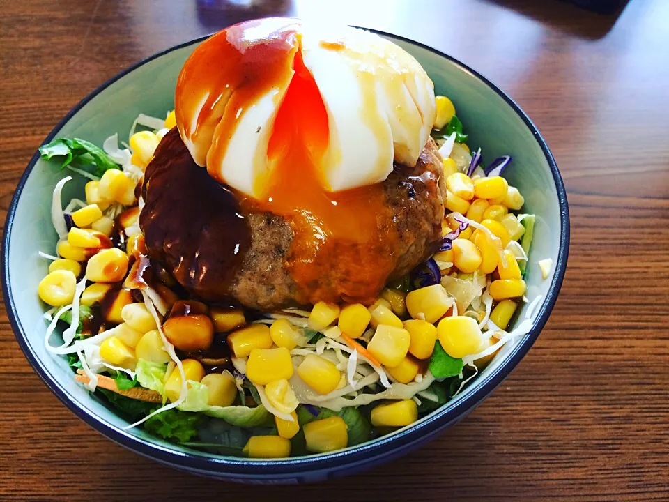 トロトロ漬け半熟卵のハンバーグ丼|ばもさん