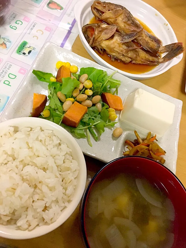 まごわやさしい晩ご飯🐟🍚|かわちさん