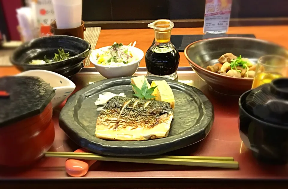 Snapdishの料理写真:今日のランチは
「焼魚(鯖)定食」|muutさん