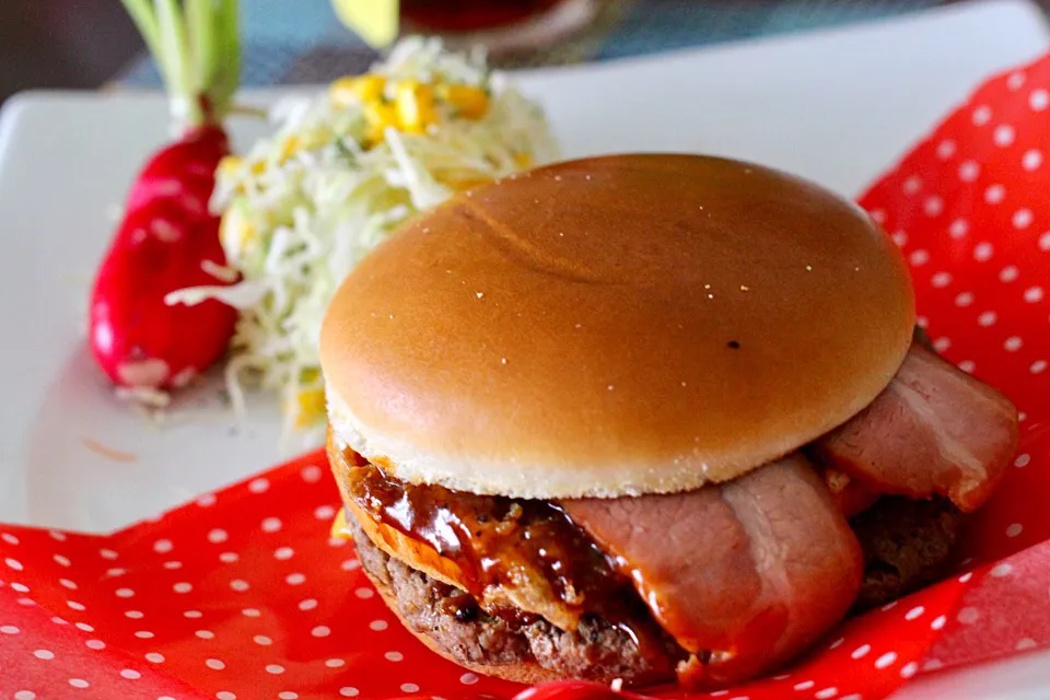 今日のランチは、
テキサスバーガー🍔テイクアウトしてきました|sono.kさん