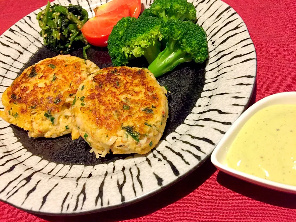 Crab cake with spicy n creamy avocado sauce.
クラブケーキをピリ辛クリーミーなアボカドソースで。|Sayaka Jinsenji Huletteさん