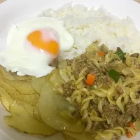 Snapdishの料理写真:カレーマカロニ|ASAMIさん