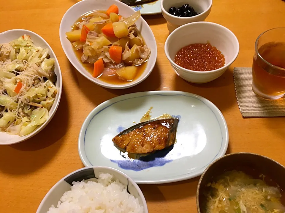 ぶりの照り焼きと肉じゃが|kimikimiさん