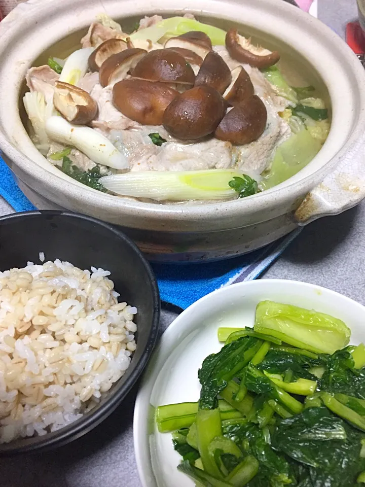 もち麦飯、豚しゃぶ鍋(ポン酢、ごまだれ)、野沢菜漬け|ms903さん