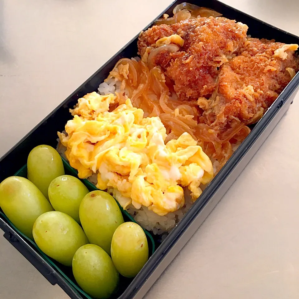 10/26 カツ丼弁当|すずちゅんさん