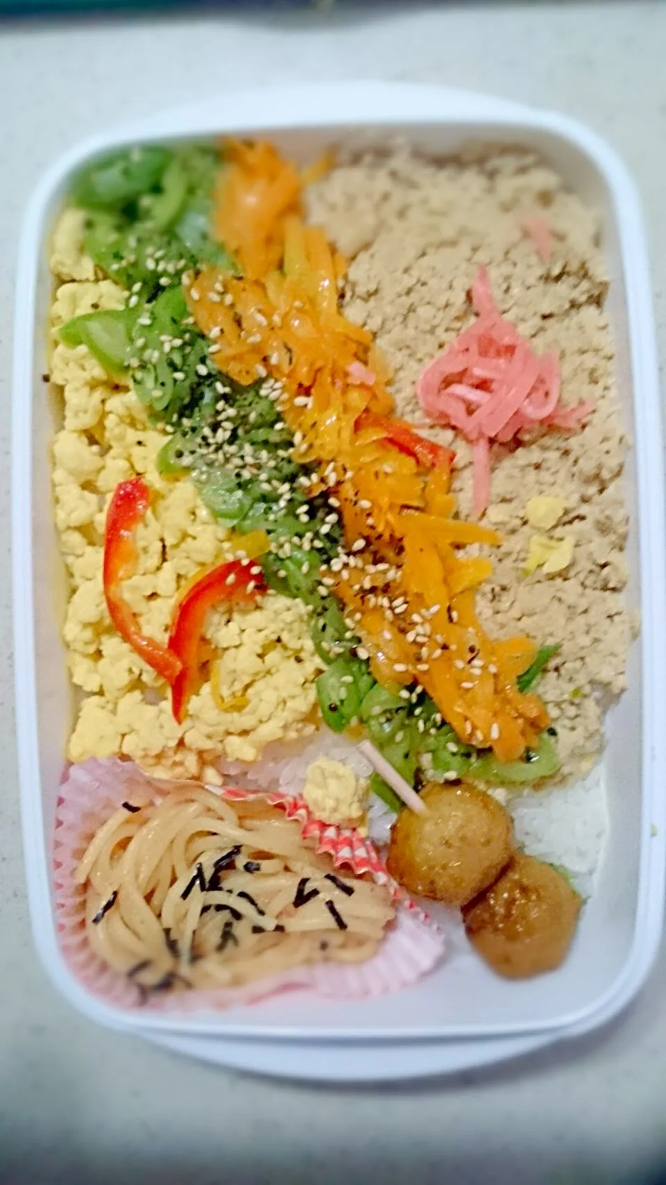 五色弁当|マノロさん