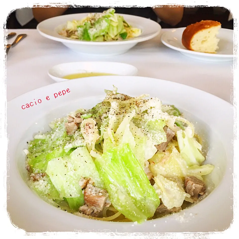 煮込み豚と秋キャベツのカチョエぺぺ🍝|leeさん