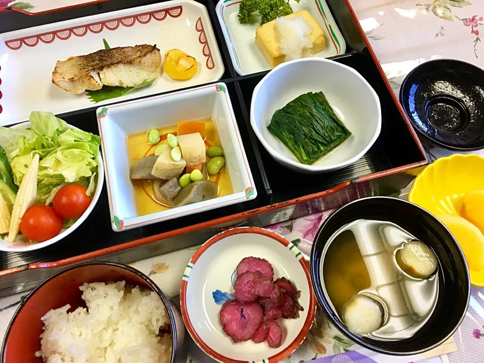 健康診断後のごはん旨い〜(๑˃̵ᴗ˂̵)
魚の粕漬け定食|大久保 掬恵さん