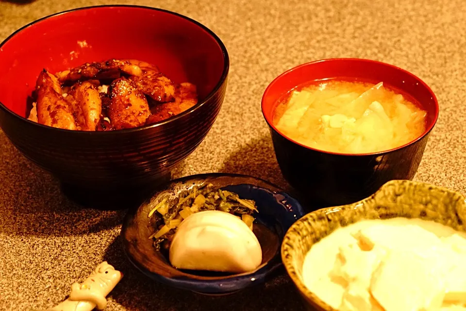 Snapdishの料理写真:豚丼|ユキ❄︎ミライさん