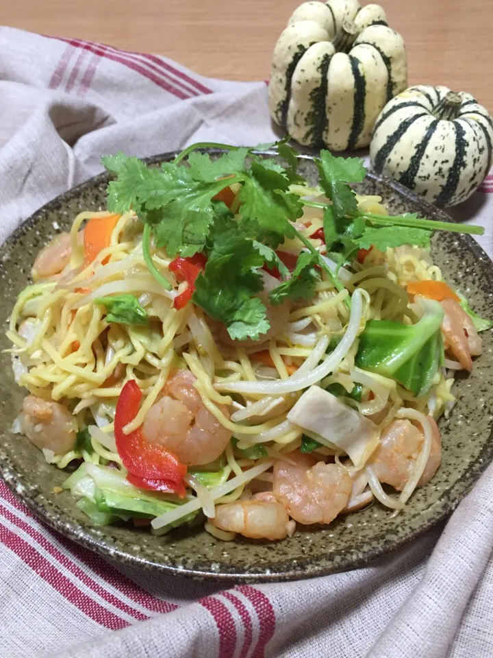 Snapdishの料理写真:めぐぴょん🐰の、すっぱ辛いエスニック焼きそば👍😍💕💕💕|ボンバーさん