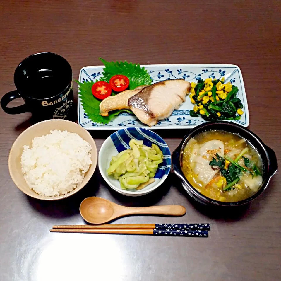 鰤の塩焼きの夜ご飯♡|Mami.Nさん