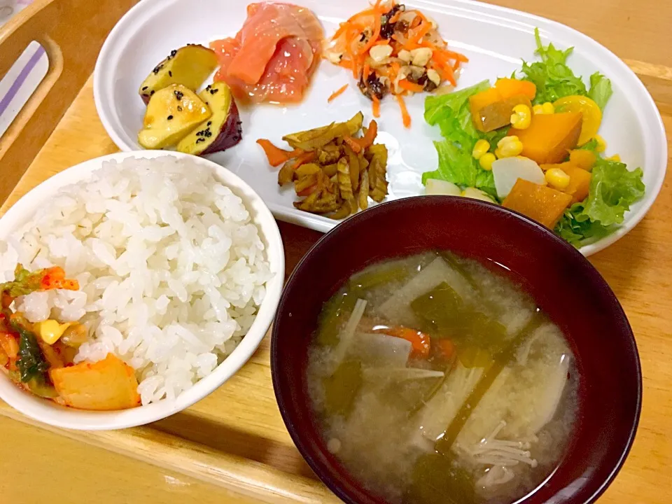 まごわやさしい晩ご飯🐟🍚|かわちさん